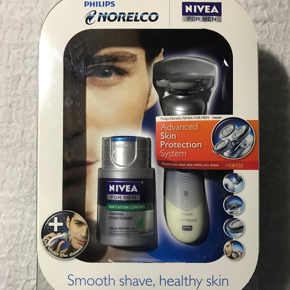 Philips Norelco Razor HS8420